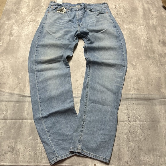 Levi's 505 Regular Fit Mens Jeans Blue Light Wash Size 36x34 100% Cotton - Picture 1 of 9